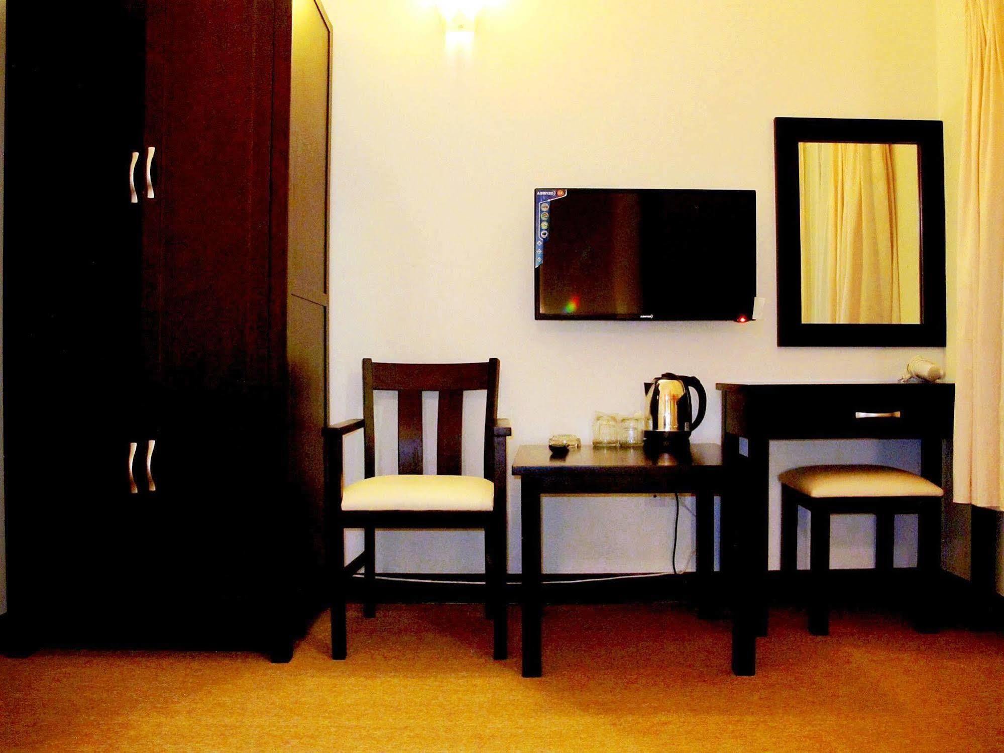 7S Hotel Cuong Long Nha Trang Exteriör bild