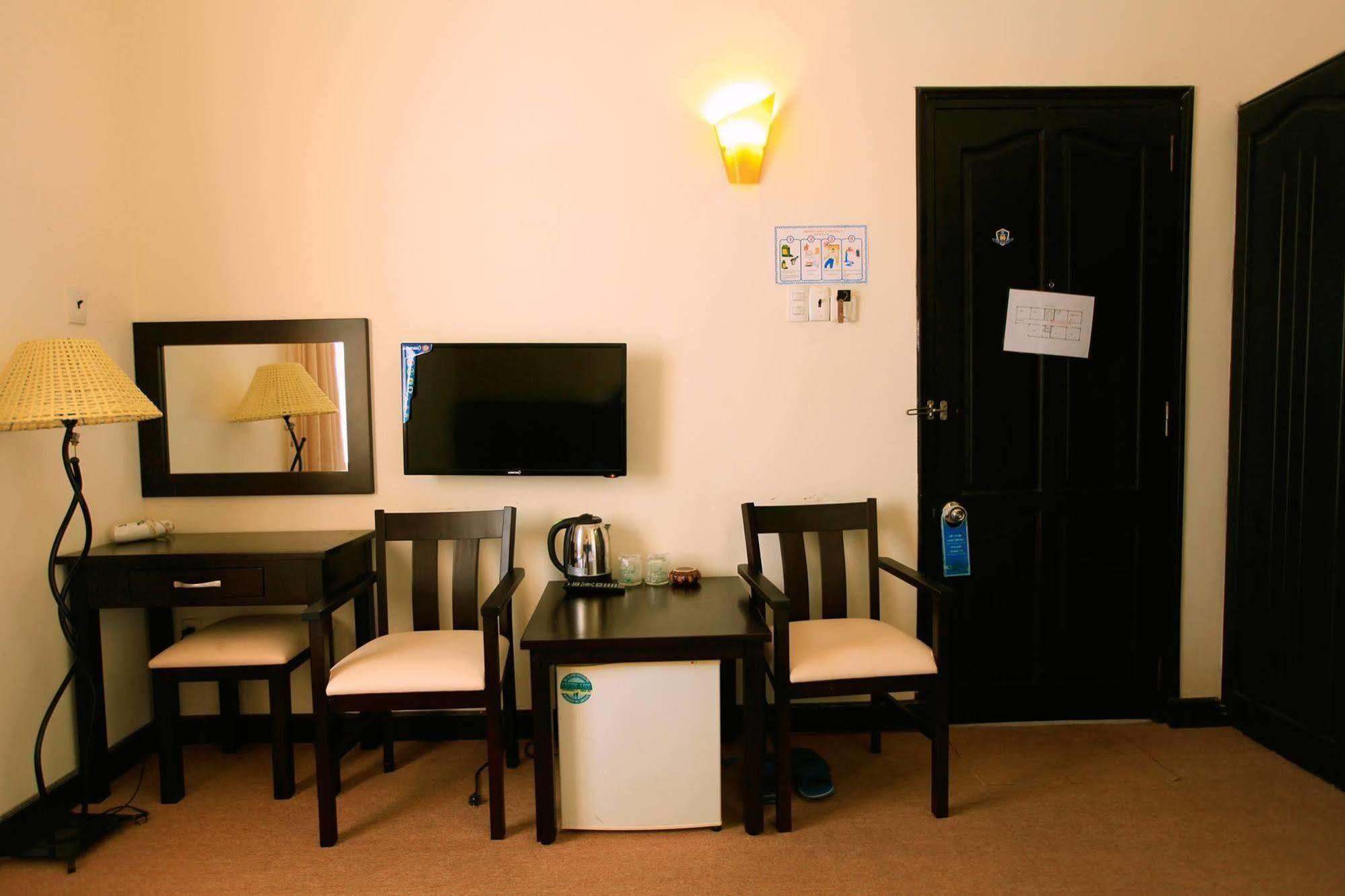 7S Hotel Cuong Long Nha Trang Exteriör bild