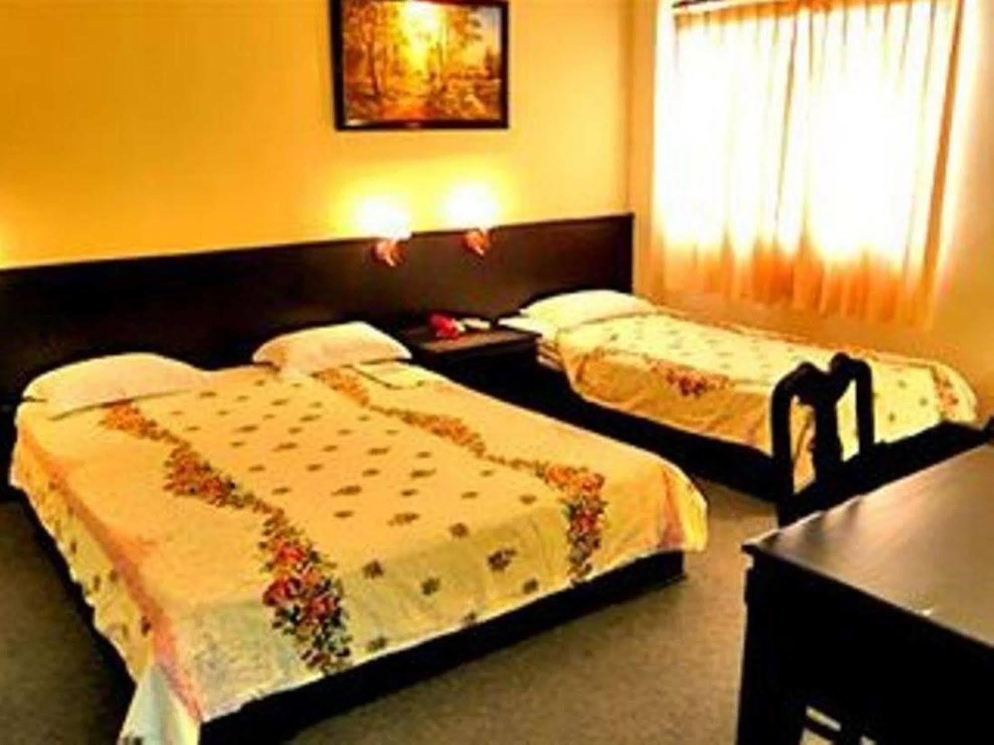 7S Hotel Cuong Long Nha Trang Exteriör bild