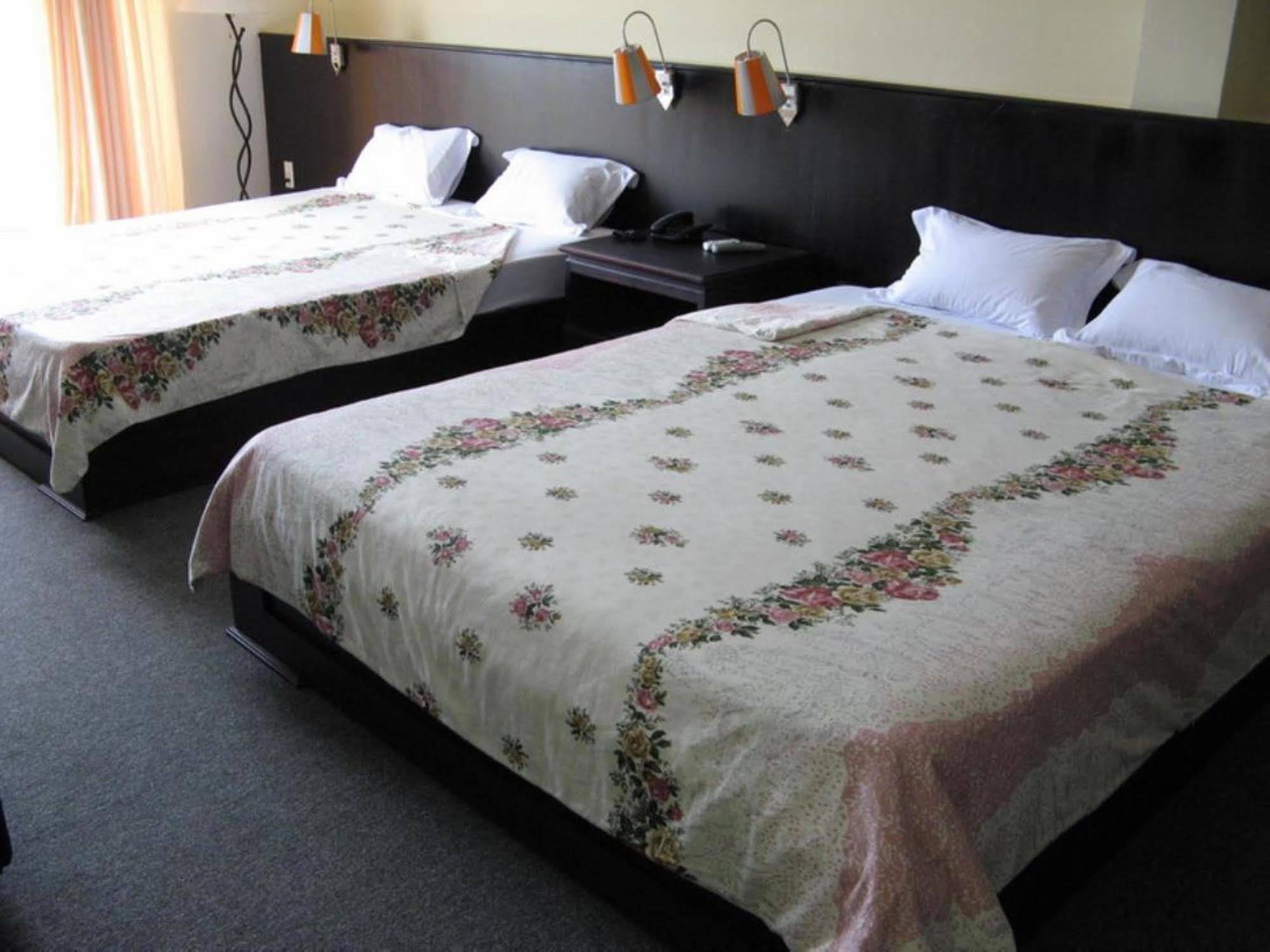 7S Hotel Cuong Long Nha Trang Exteriör bild